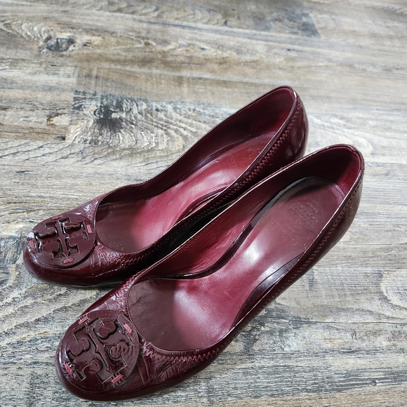 Tory Burch Burgundy Patent Leather Wedge Pumps, Made In Brazil, Women's Size 9.5 - Picture 2 of 13